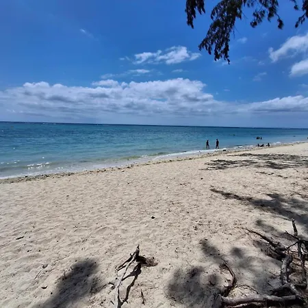 4Beds- Beachfront Bungalow Flic en Flac Exterior photo