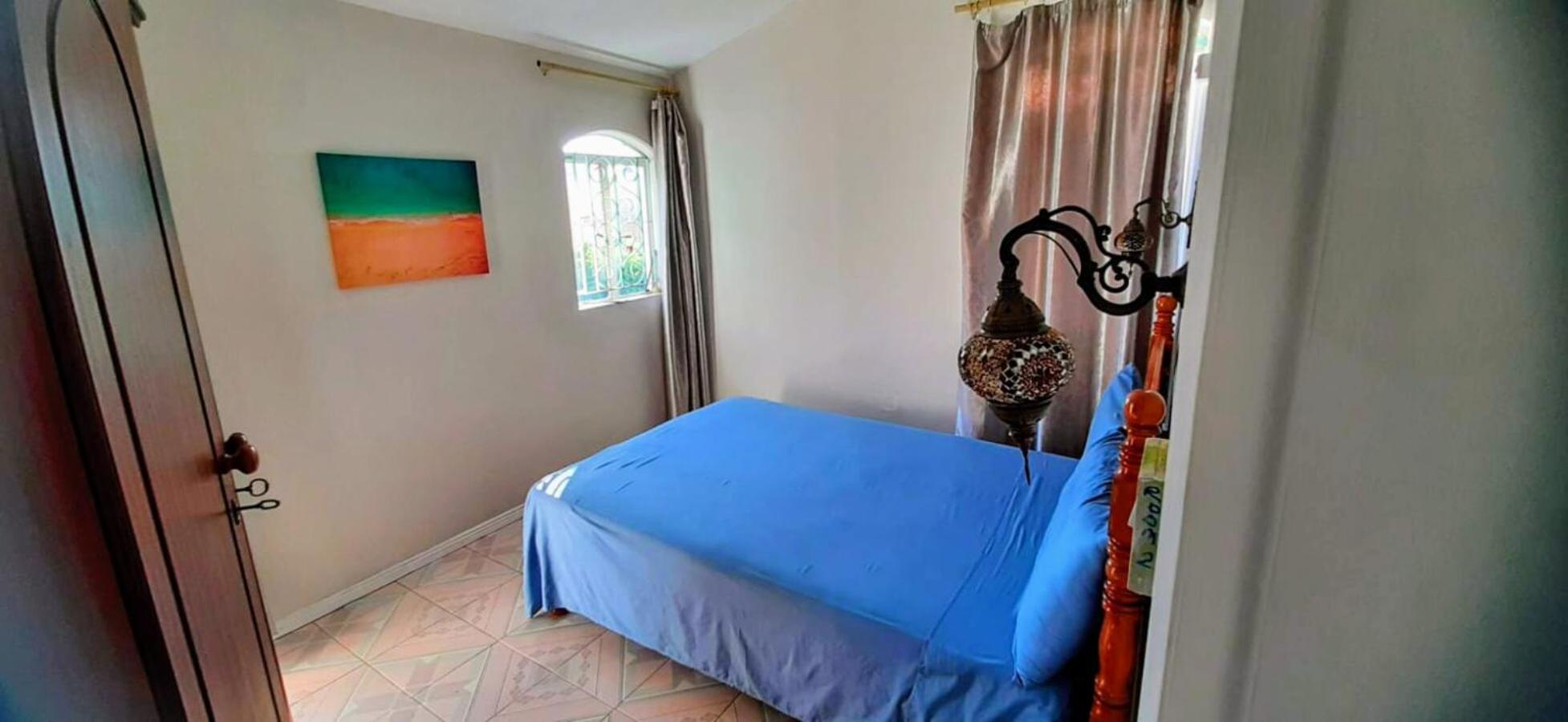 4beds- Beachfront Flic en Flac